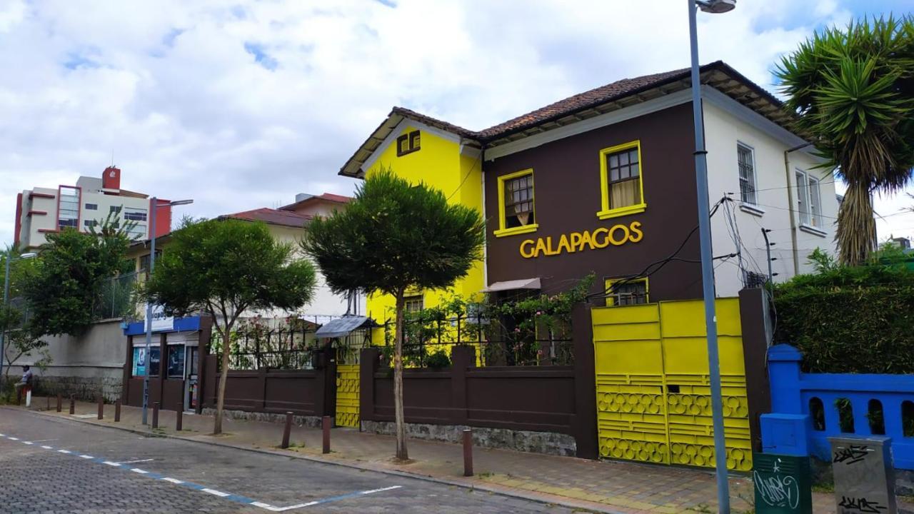 Galapagos Natural Life Hostel Quito Exterior photo