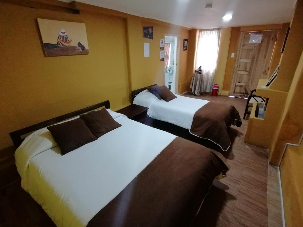 Galapagos Natural Life Hostel Quito Exterior photo